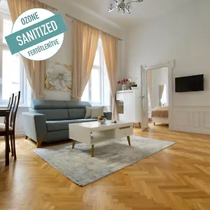 Luxury By Hi5 - Havas Street Apartamento Budapest